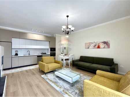 APARTAMENT 2+1 ME QIRA TEK KOMPLEKSI DELIJORGJI