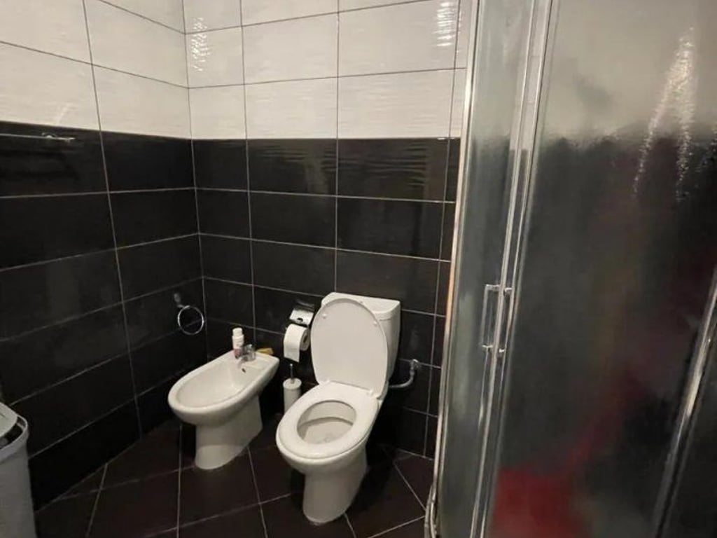 SHITET APARTAMENT 2+1 tek  VILA L ,ASTIR (e Mobiluar)