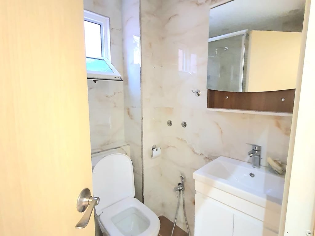 Affittasi appartamento 2+1+2 in Myslym Shyri.