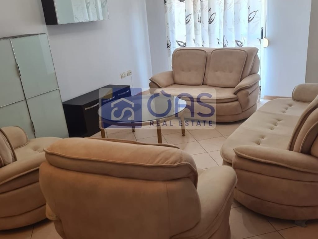 A 2+1 apartment is for rent on "Rruga e Kosovareve".