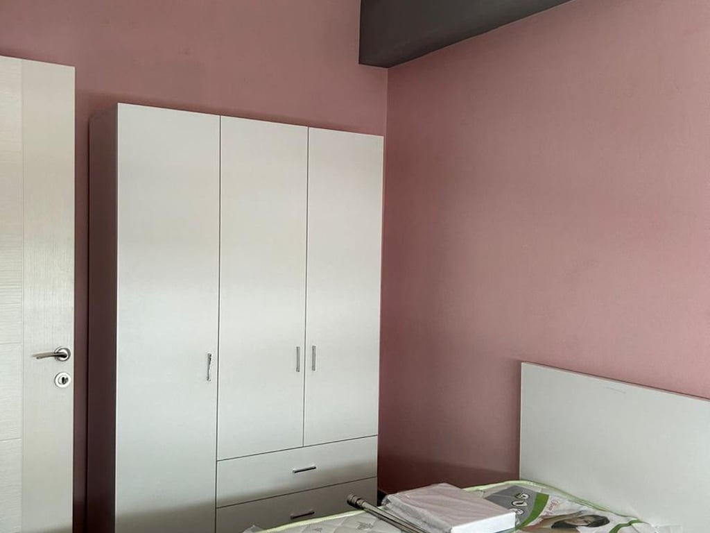 Jepet me qera Apartamenti 1+1 , Fresk prane Gaxherrit 280 mije leke
