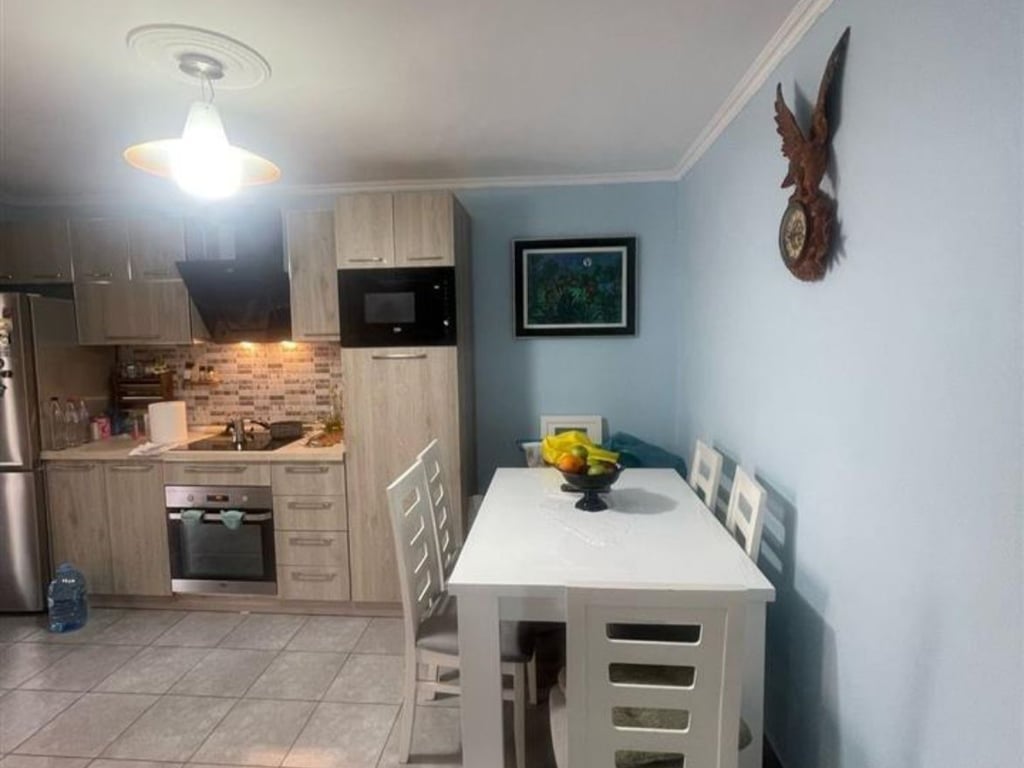 Appartamento in Affitto 2+1+2 a Mine Peza (ID B221300) Tirana