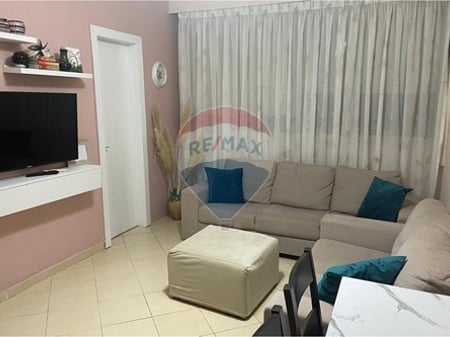 A 2+1 apartment is available on Bogdanve Street.