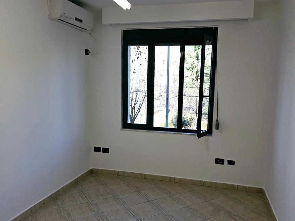 ‼️WE ARE RENTING A 1+1 SPACE FOR OFFICE NEXT TO THE ROAD AT URA E TABAKEVE‼️