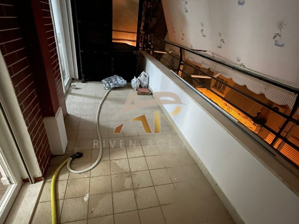 Jepet me qera apartament 1+1+p ne rrugen Bill Klinton, prane Market Coku