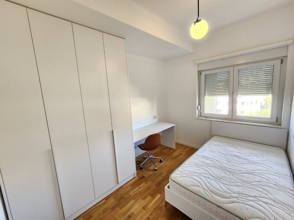 A modern 3+1+2 apartment is for rent in the Touch of the Sun residence, Sauk!