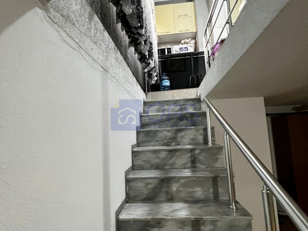 Vendesi appartamento 2+1+Cantina presso il complesso Malaysian.