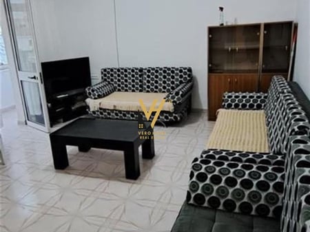 JEPET APARTAMENT 2+1+BLK ME QERA NE ALI DEM 450 EURO