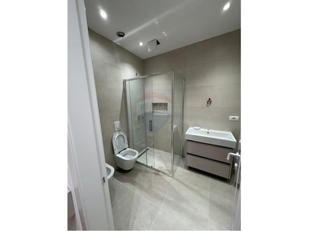 Appartamento 3+1+parcheggio vicino allo Stadio Air Albania!