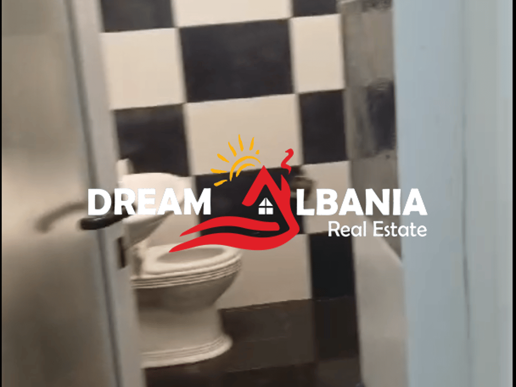 Ambjent biznesi/ zyre me qira ne rrugen Petrela prane Bulevardit te Ri - ISH STACIONI (ID 42611308)