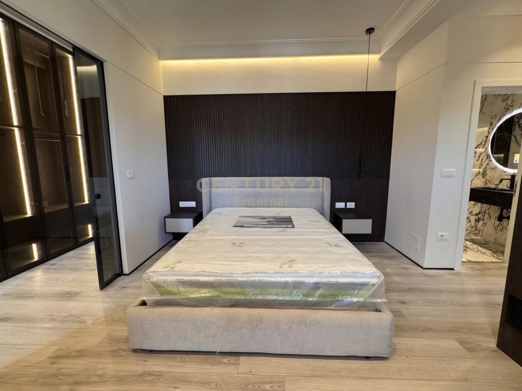 APPARTAMENTO LUSSUOSO IN AFFITTO NEL GARDEN BUILDING