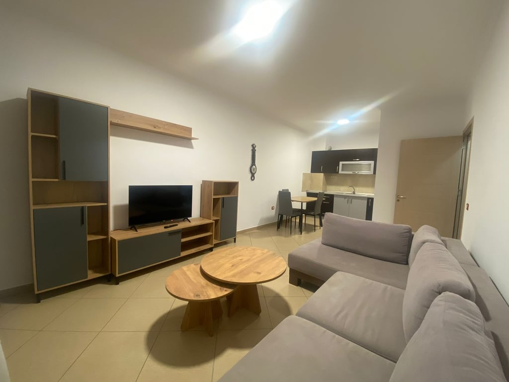 Qera! Apartament 1+1, Yzberisht