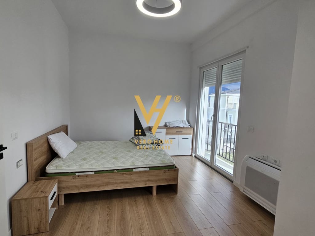 VILLA TRE PIANI IN AFFITTO A SAUK 2.800 EURO