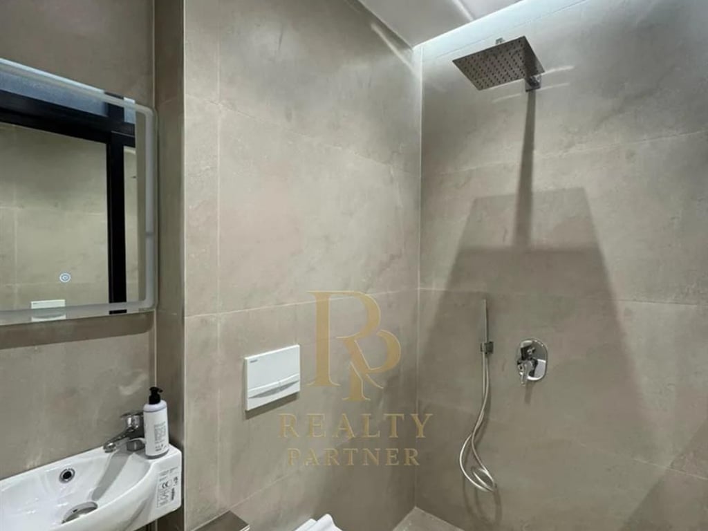 SHITET APARTAMENT 1+1 &amp; GARSONIERE,TEK Pazari i Ri..