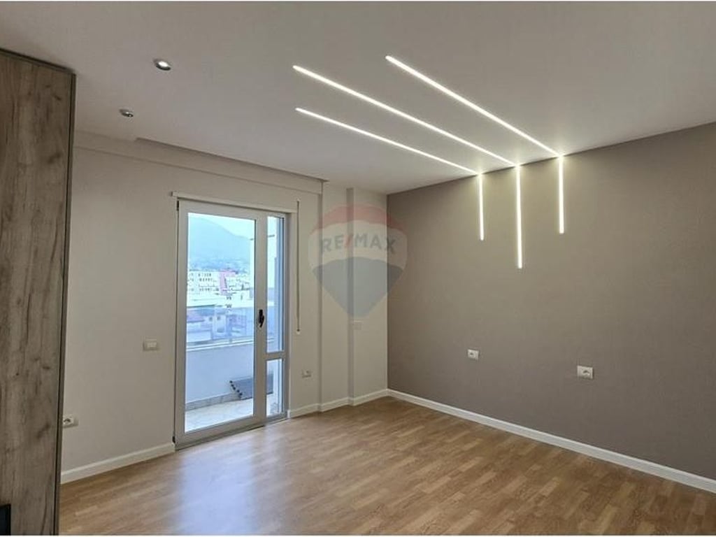 3+1 Apartment with Terrace for sale in Xhamllik!
