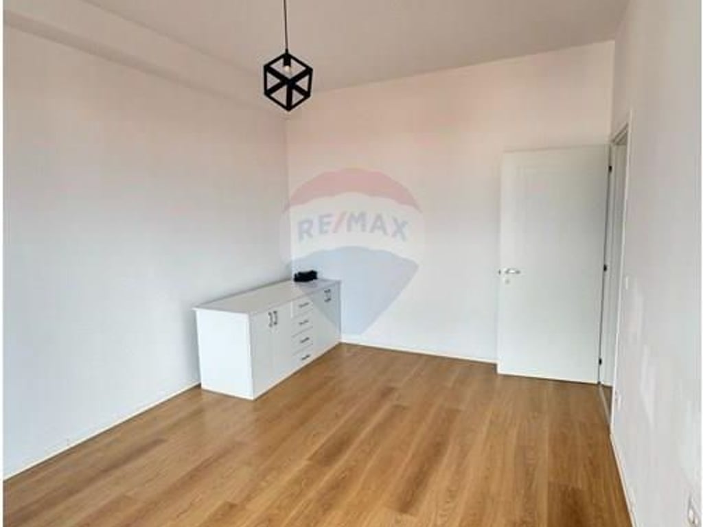 Vendiamo un super appartamento 3+1+2 presso Garden !!