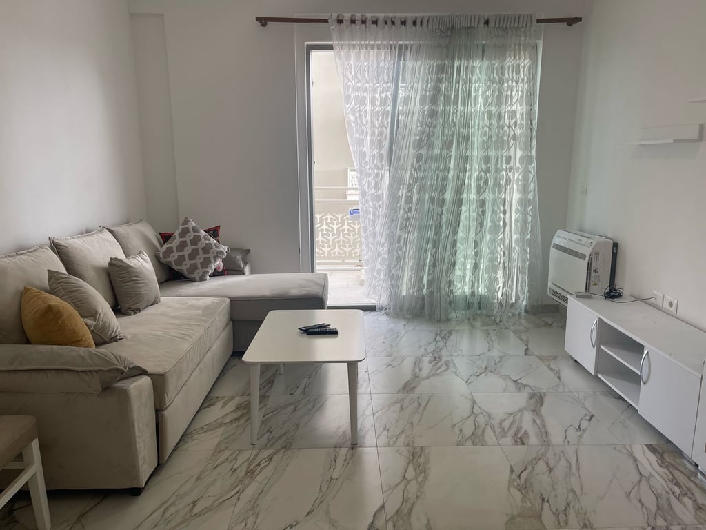 Apartament 1+1 me qira tek Ish Fusha e Aviacionit