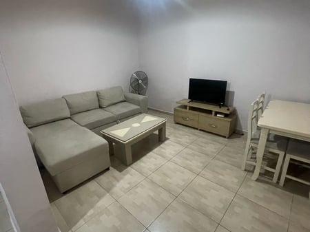 Affittasi appartamento 1+1 in fase di ristrutturazione in via 21 Dicembre, vicino a Villa 22.
