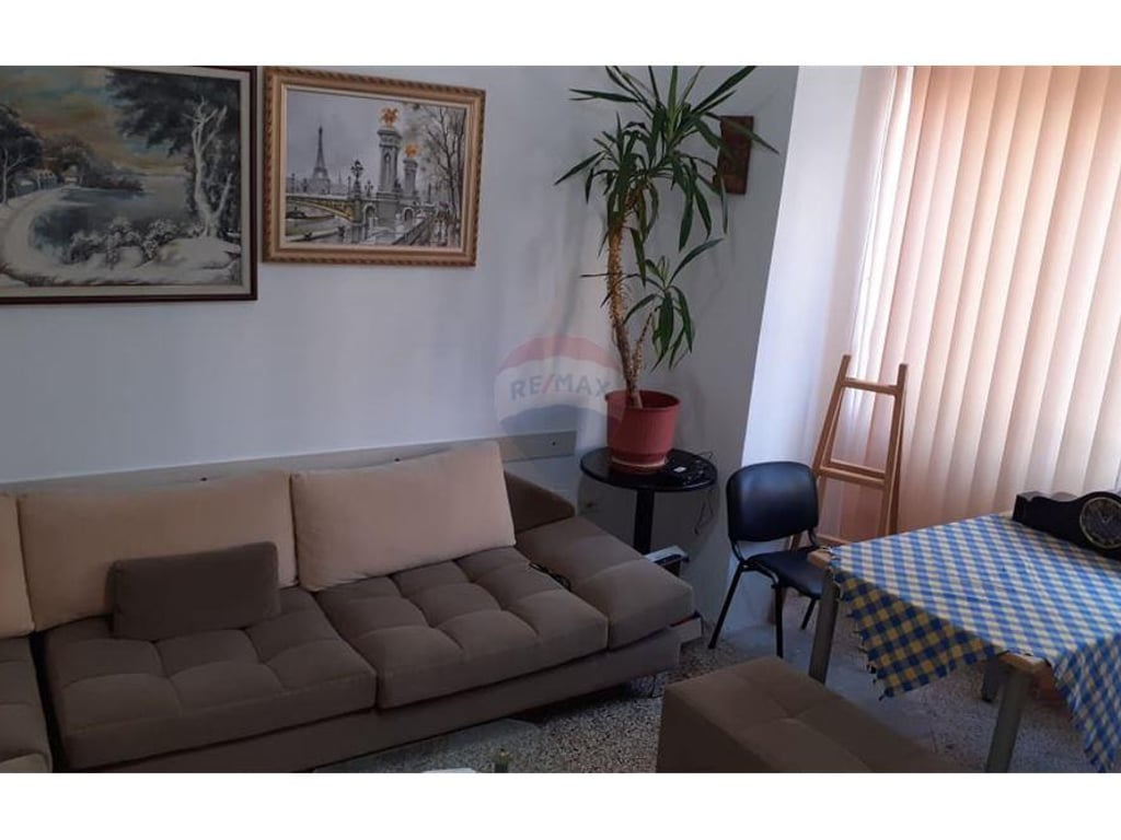 APARTAMENT PER SHITJE TEK STADIUMI DINAMO