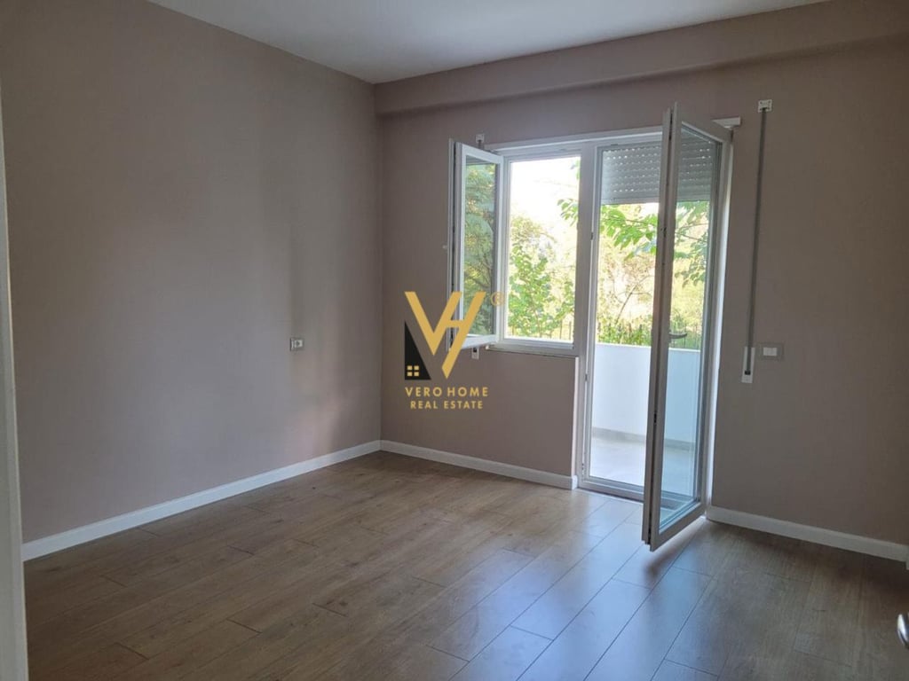 1+1 APARTMENT FOR RENT NEAR THE BOTANICAL GARDEN 40,000 LEK