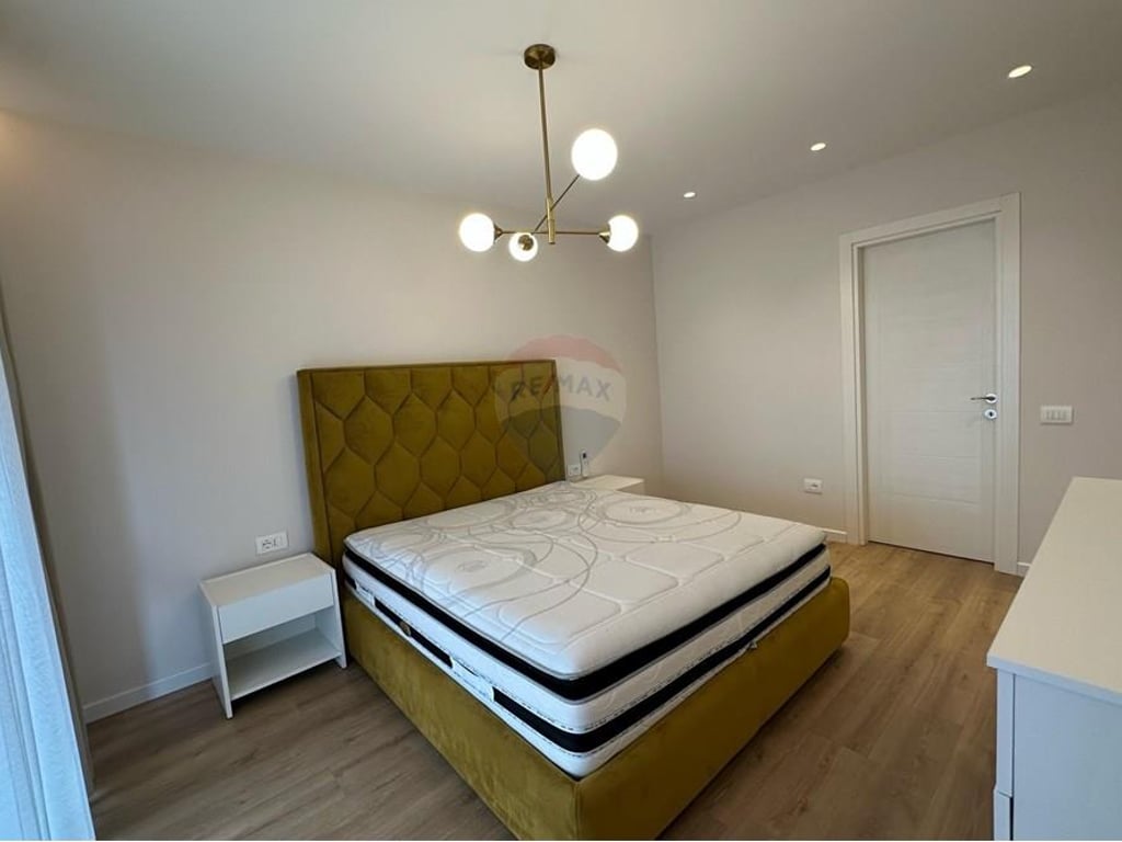 Shitet apartament 2+1+2 + parkim tek Ish Profarma