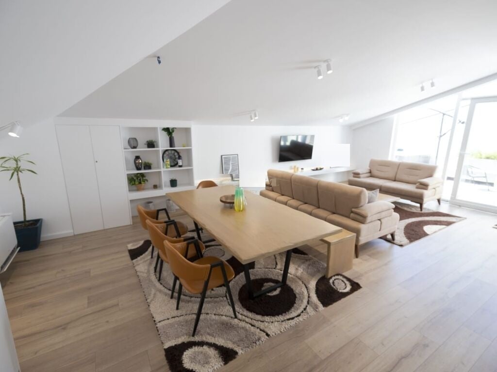 Penthouse for Investment or Residence for Sale