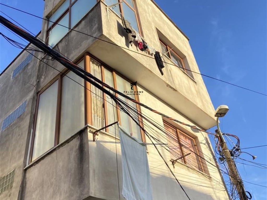 VENDESI ATTIVITÀ COMMERCIALE 800 M2 CENTRO 490.000 EURO