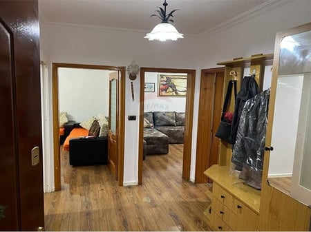 APARTAMENT ME QIRA 2+1 TE KOMUNA PARISIT 