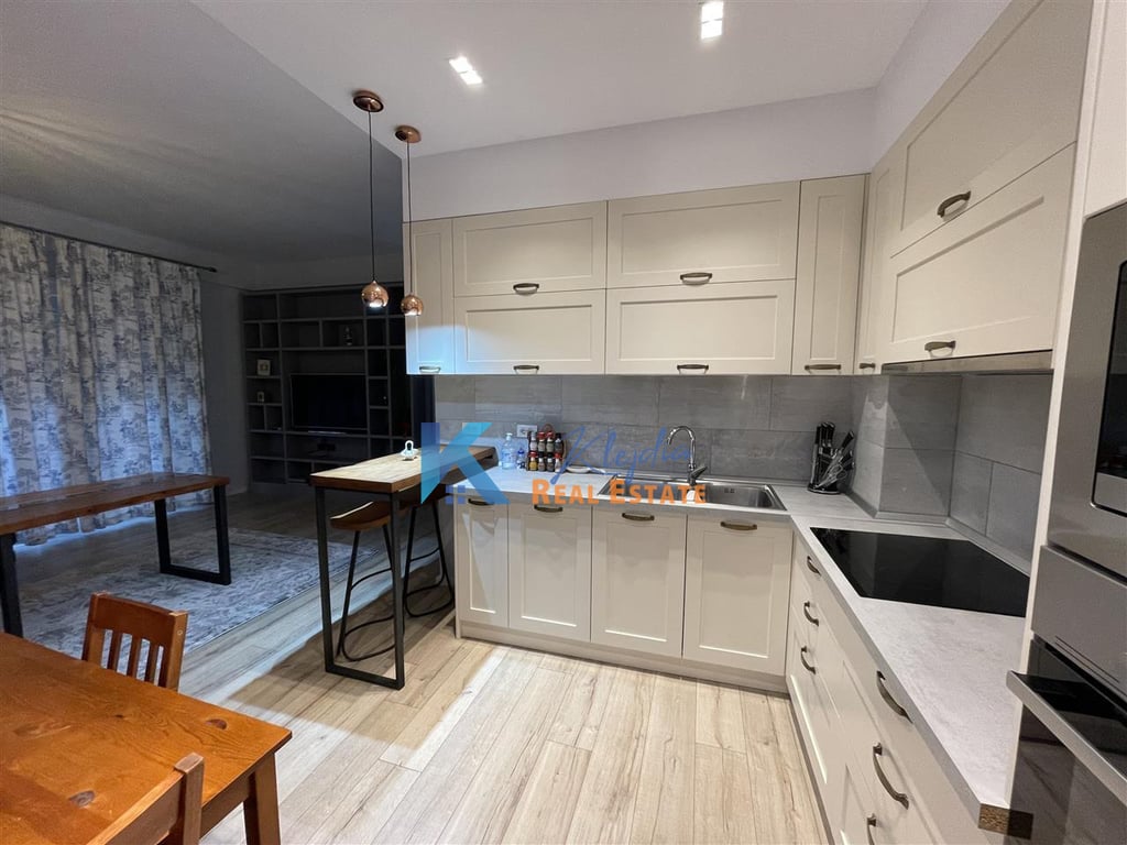 1+1 for rent near the Botanical Garden