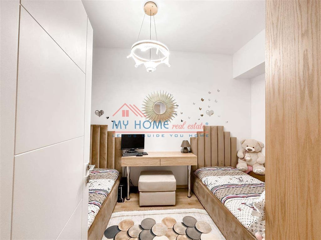 3+1 apartment with parking space for sale in Kopshti Botanik, Tirana.