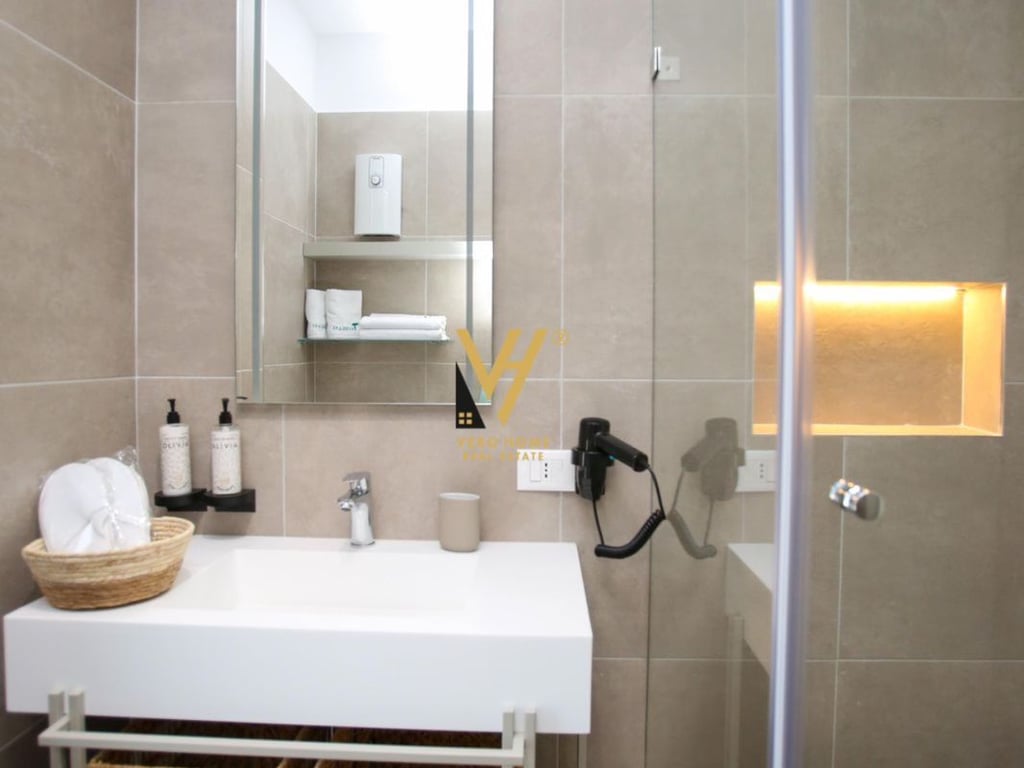 APARTMENT 2+1+BALCONY FOR SALE ON THE LUNGOMARE, VLORA 330,000 EURO