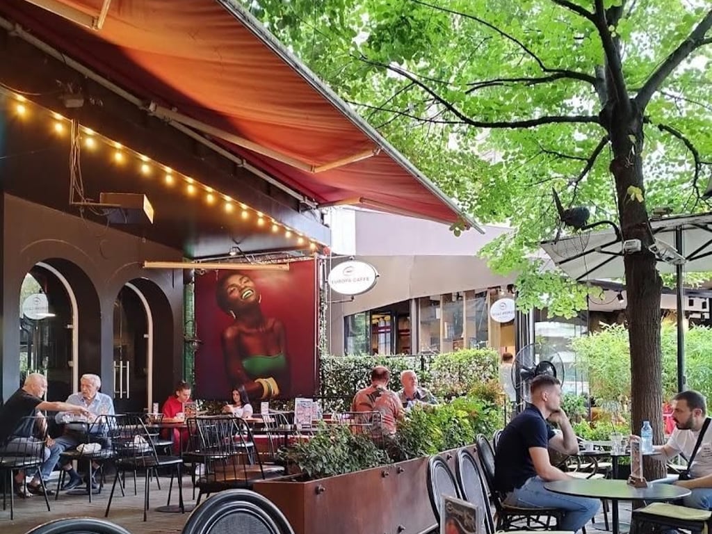 Business space for rent in the Center, 9th Floor.