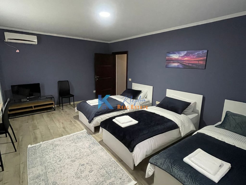 2+1 per qira qira ne Laprake, afer Spitalit Ushtarak