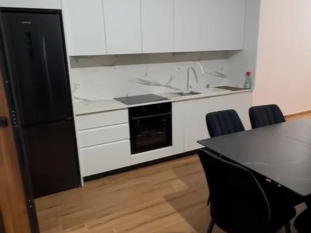 APARTAMENT ME QERA 2+1