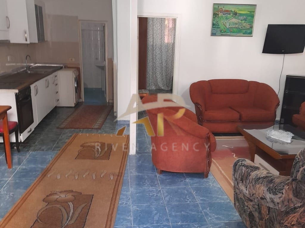 Jepet me qera apartament 1+1 Ali Demi