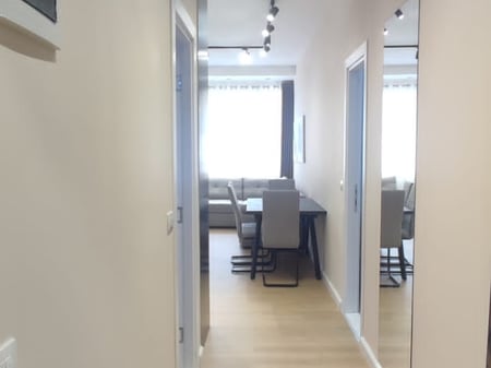 Vendesi appartamento 2+1+1 con balcone.