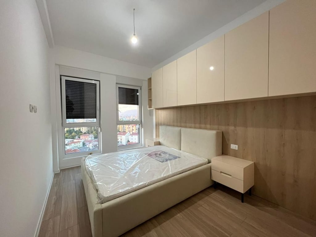 Jepet me qera apartament 1+1 ne 21 dhjetori 550 euro