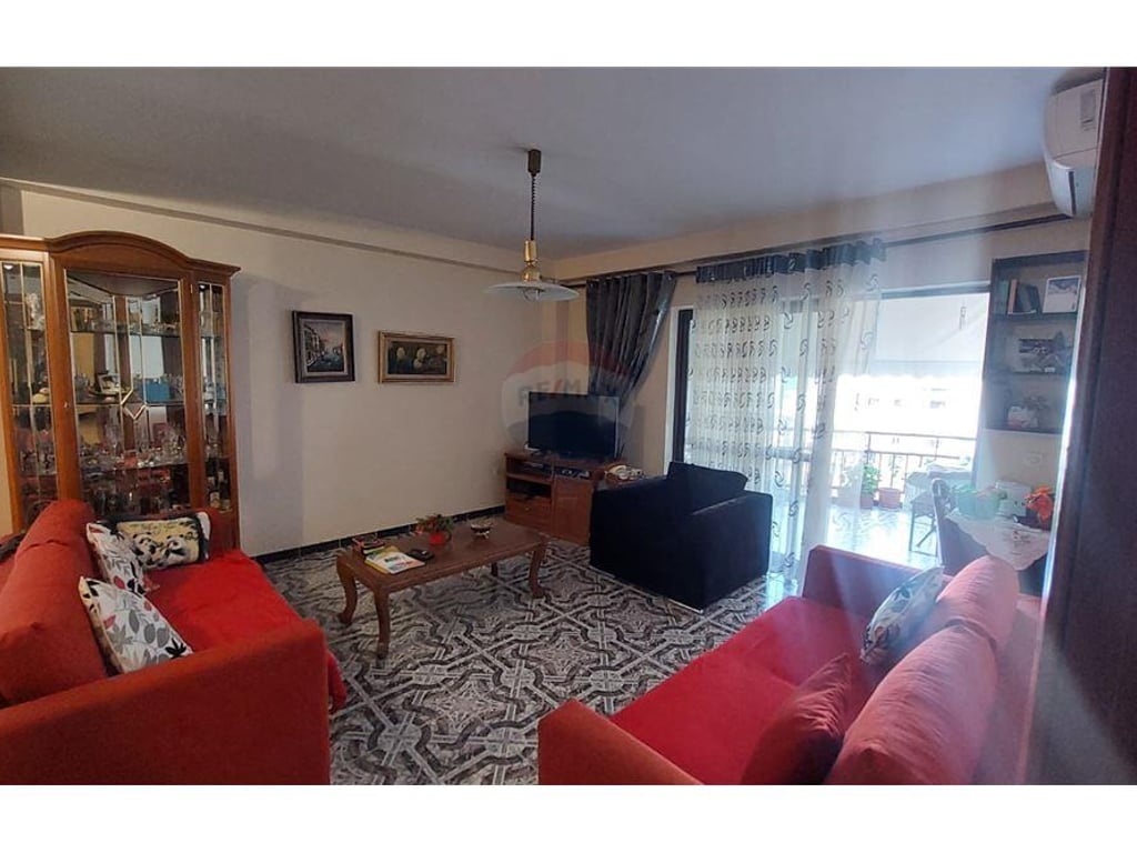 APARTAMENT 2+1 PER QIRA NE SUPER LOKACION NE BLLOK
