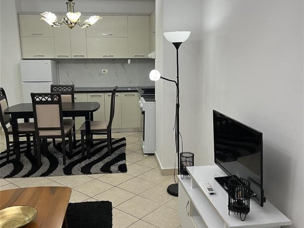 Appartamento 2+1 nella comune di Parigi (Vicino al complesso Kika 1)