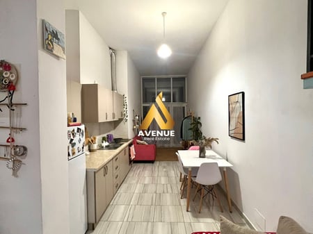 VENDESI GARSONIERA IN VIA 5 MAJI, TIRANA.