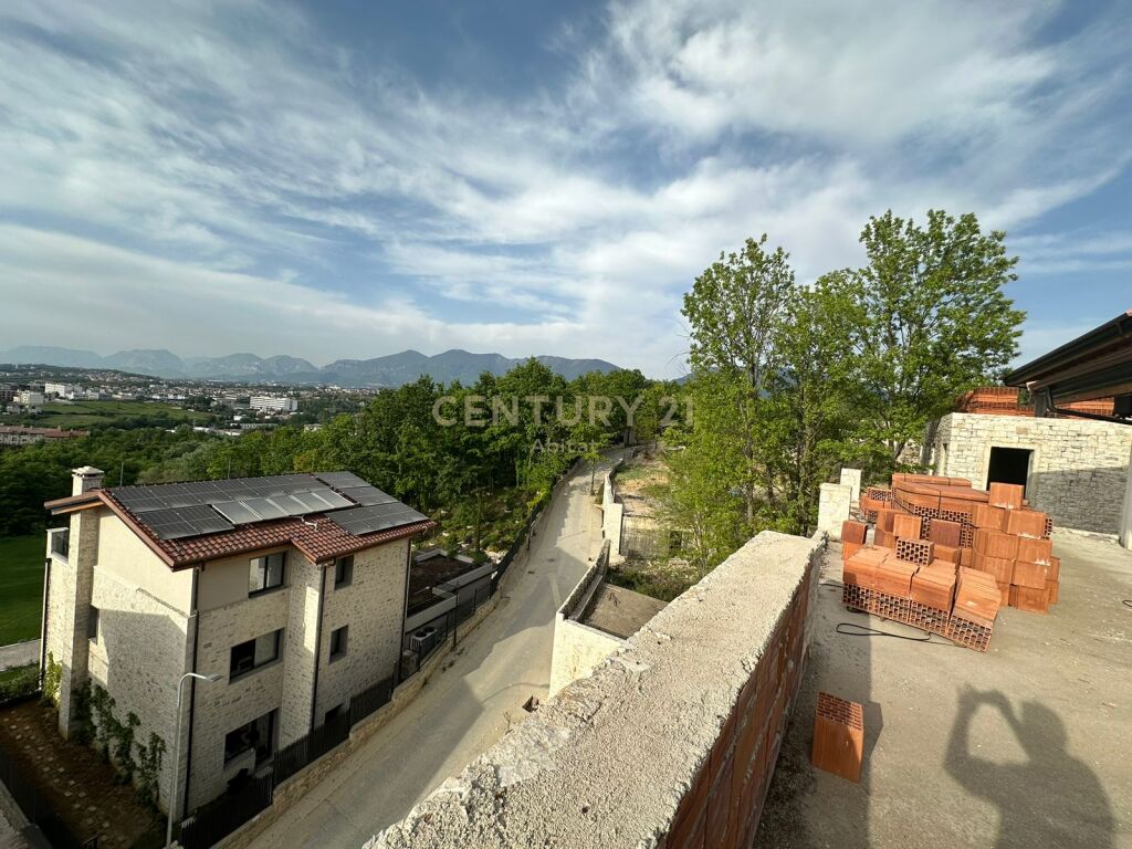 Secret Garden Residence: Villas for Sale