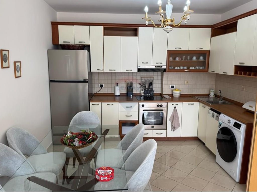 2+1+2 APARTMENT FOR RENT IN BLOK