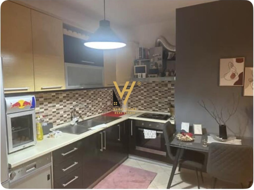 JEPET APARTAMENT 1+1+BLK ME QERA TEK ASTIRI 40.000 LEKE