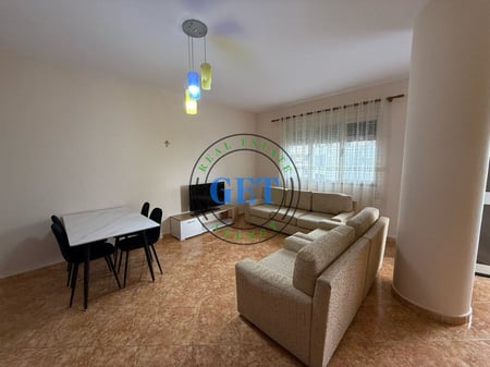 QIRA, APARTAMENT 2+1+2, PRANE SHKOLLES "JAN KUKUZELI" ,DURRES 500 € /Muaj