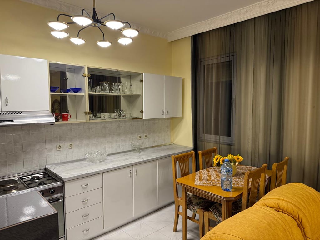 Affittasi appartamento 2+1 a Brryli 500 euro.