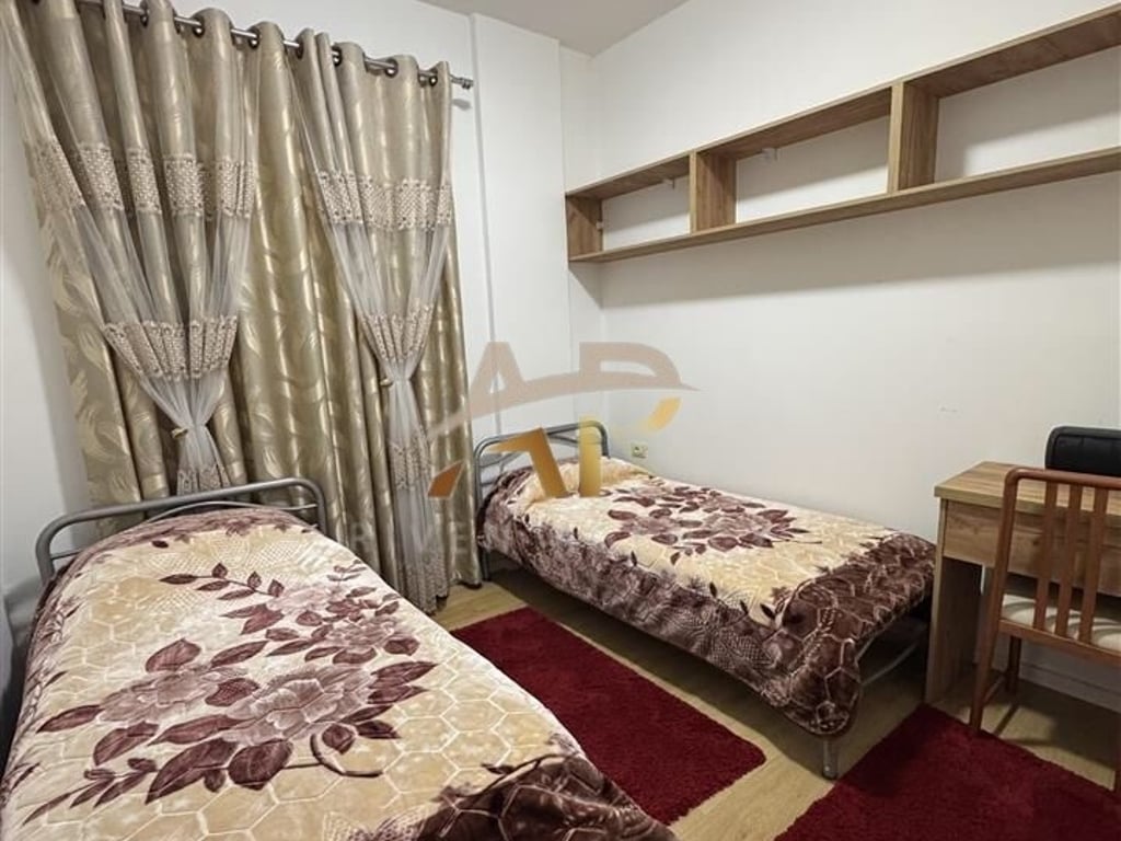 Jepet me qera apartament 2+1 te Kodra e Priftit
