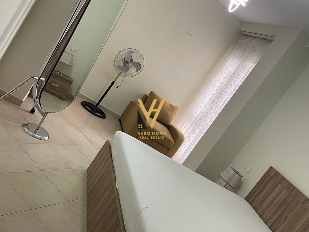 2+1+2 ROOM APARTMENT FOR RENT NEAR THE ELECTRIC MARKET 70,000 LEK