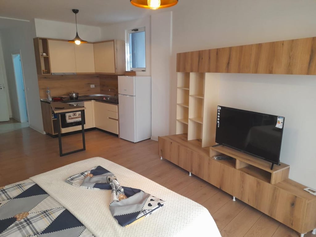 Studio for Rent 📍Report tv, December 21 📌40,000 lek