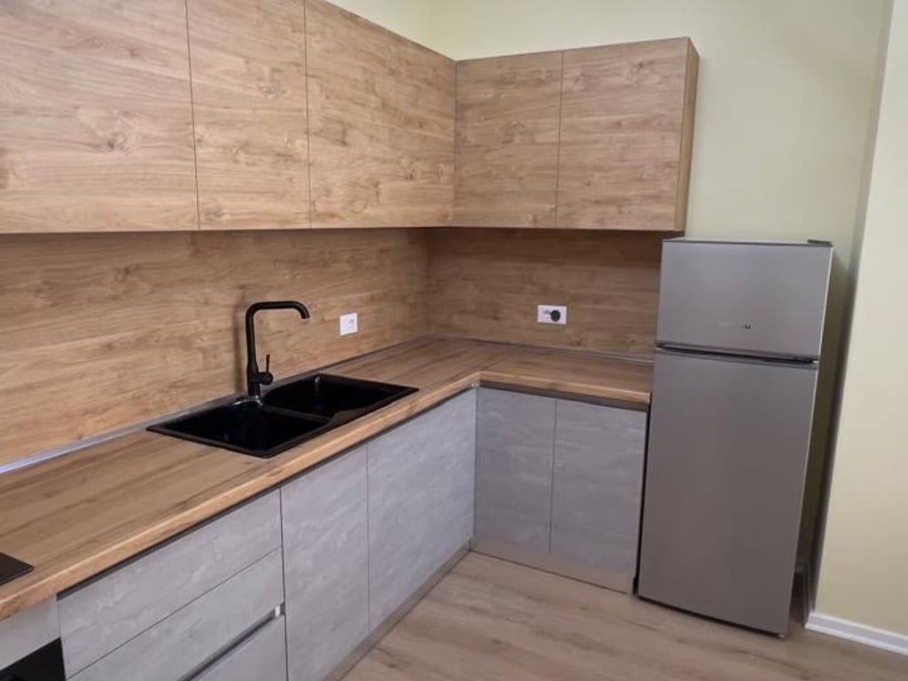 Affittasi appartamento 2+1 presso Grand Gallery.