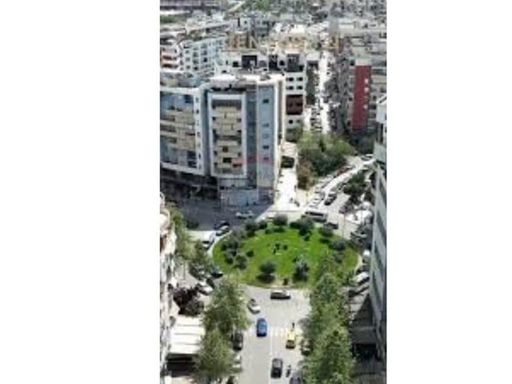Garages for rent in Astir, Tirana.